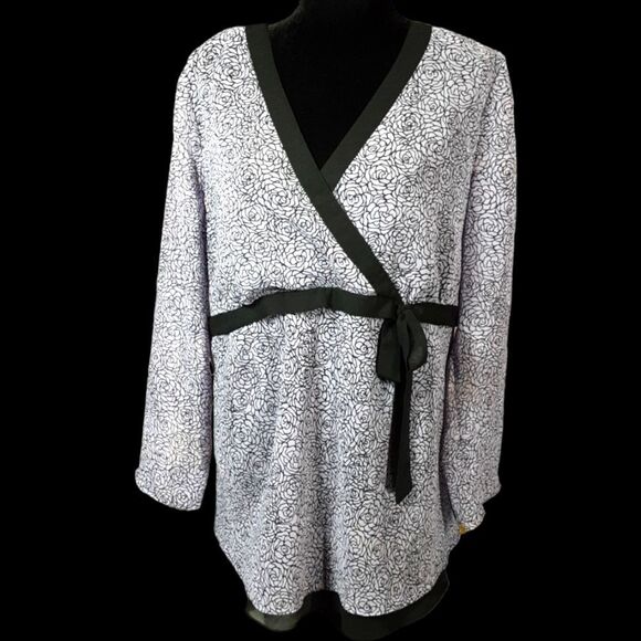MOTHERHOOD MATERNITY Top Floral Layered Wrap Bow Size 1X - Picture 1 of 13